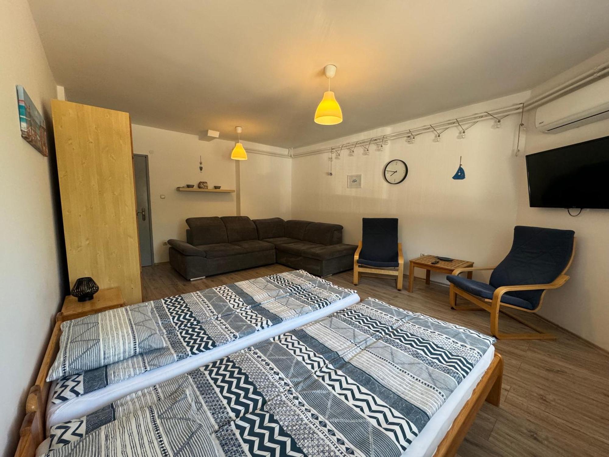 Borsi Apartman Balatonalmadi Bagian luar foto