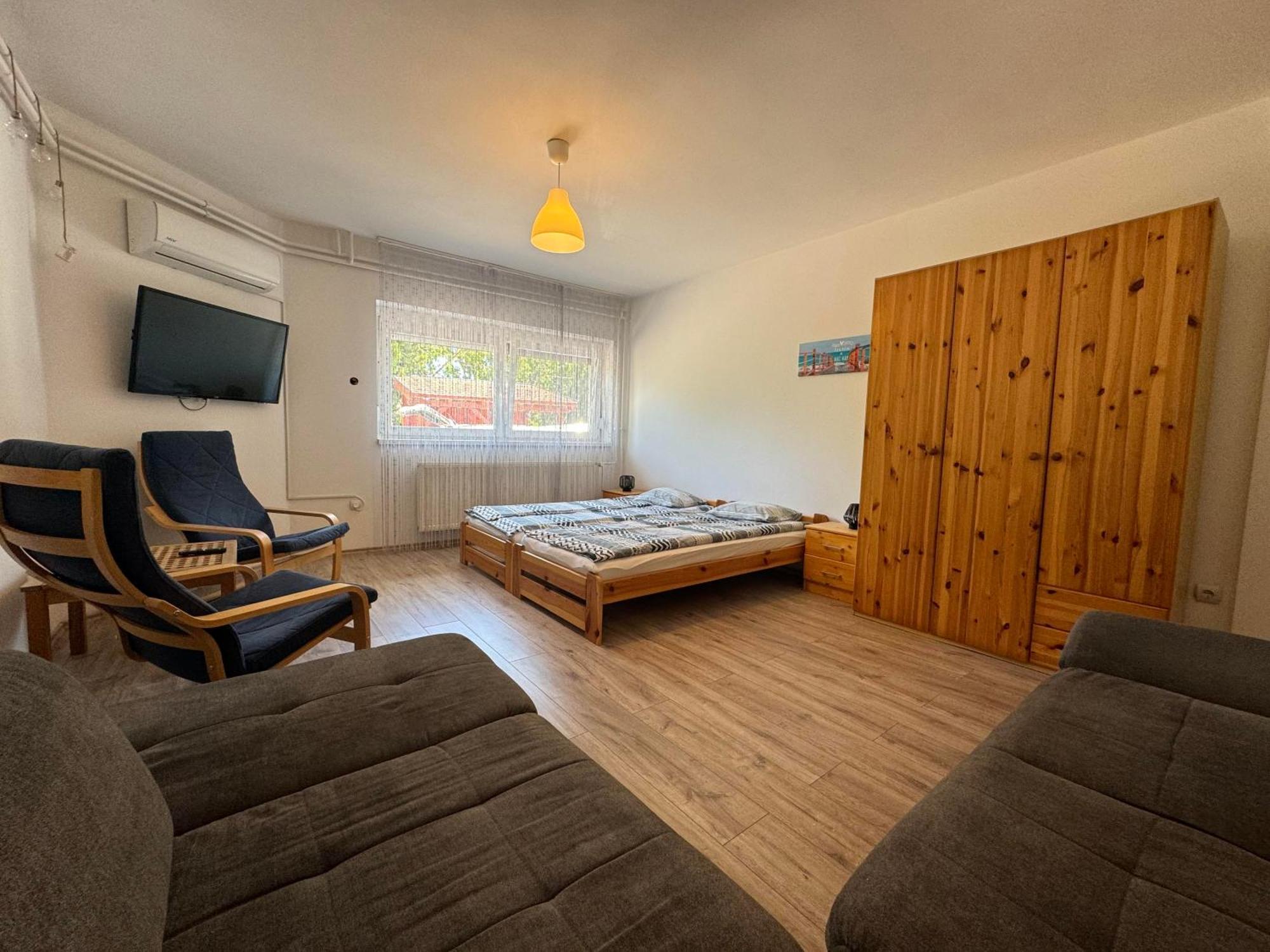 Borsi Apartman Balatonalmadi Bagian luar foto
